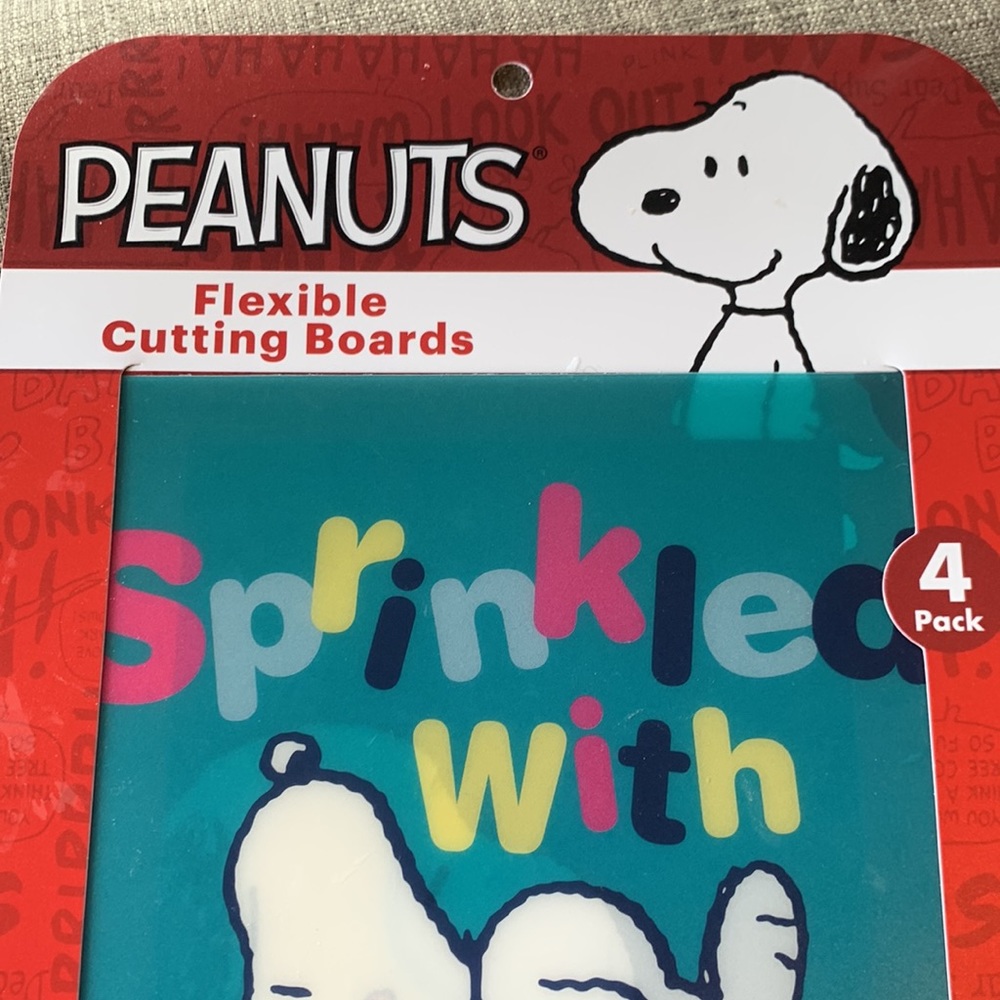 Peanuts Snoopy Flexable Cutting Boards - 4 pack - Picture 4 of 5